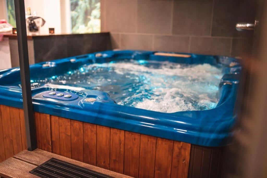 Wellness Hotel Lucia Veselí nad Lužnicí Esterno foto