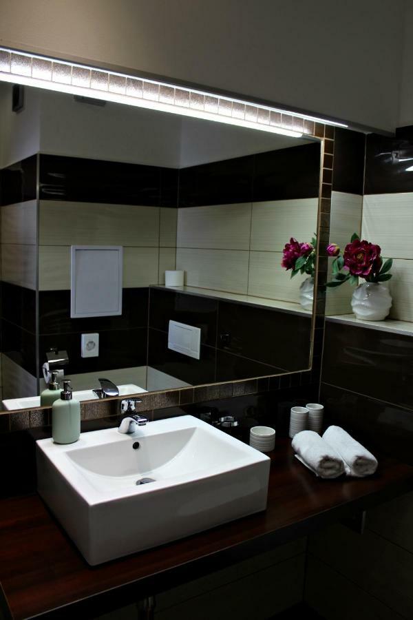 Wellness Hotel Lucia Veselí nad Lužnicí Esterno foto